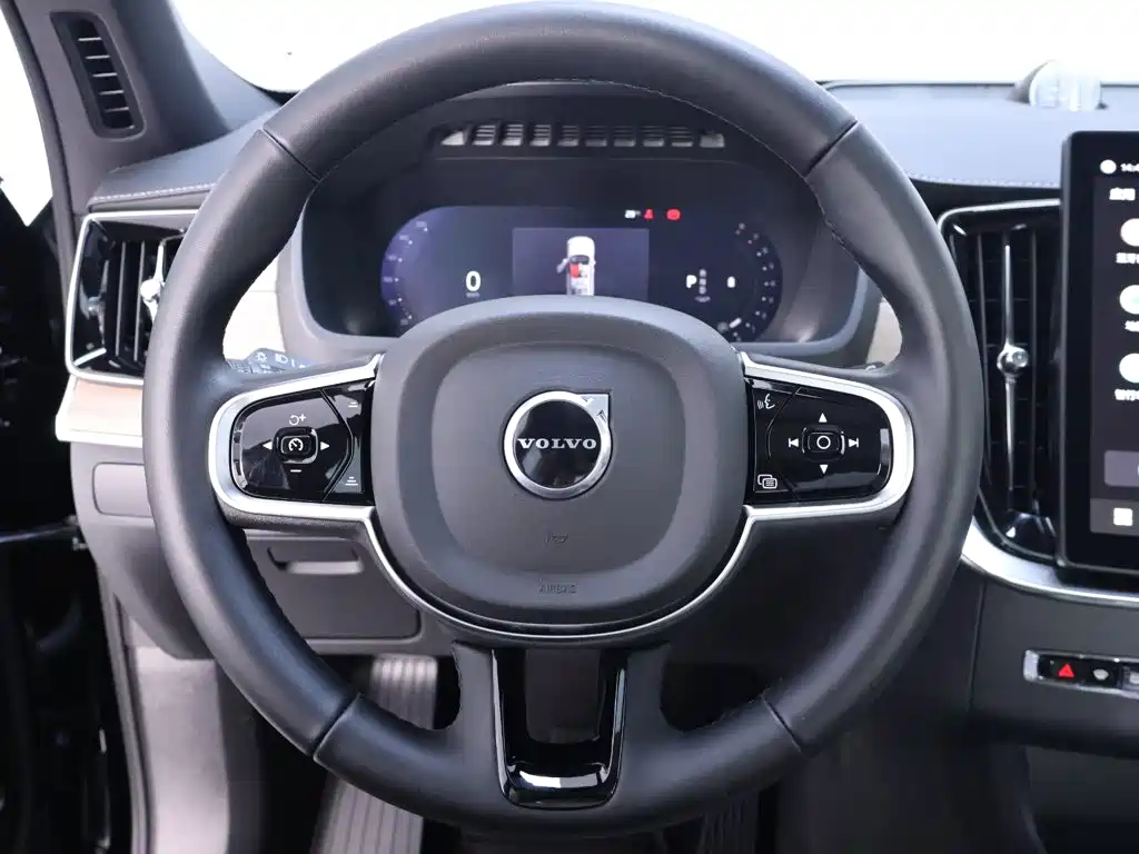 Volvo XC90 2025 — фото 16