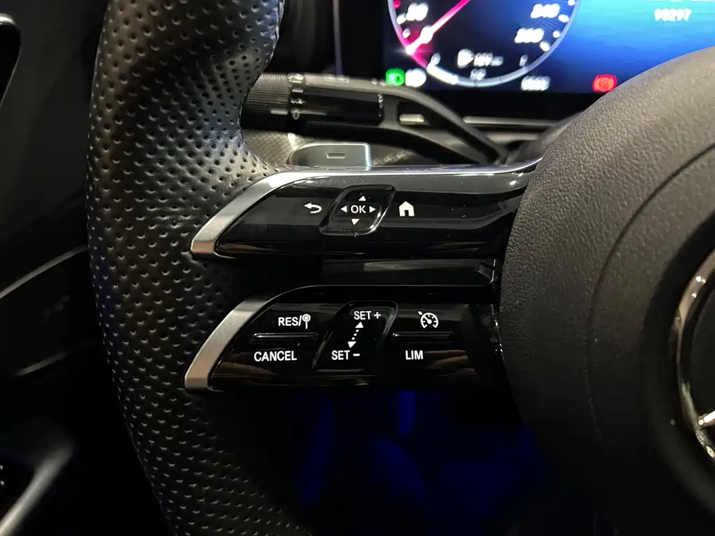 Mercedes-Benz C-Class 2021 — фото 11
