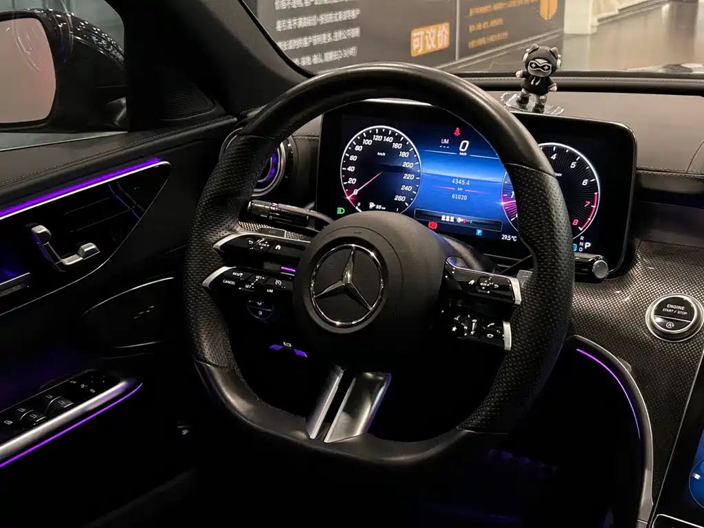Mercedes-Benz C-Class 2022 — фото 11