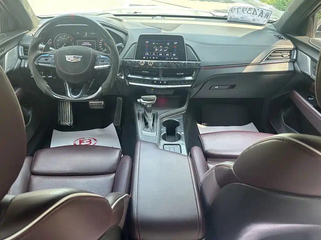 Cadillac CT4 2021 — фото 10
