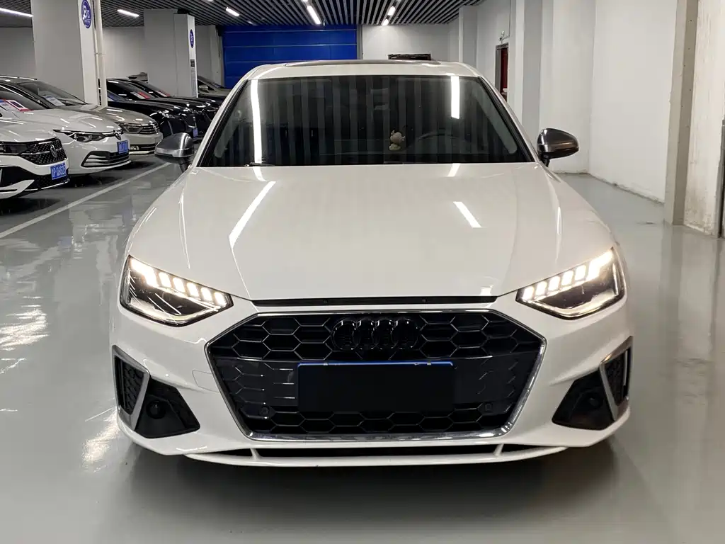 Audi A4L 2021