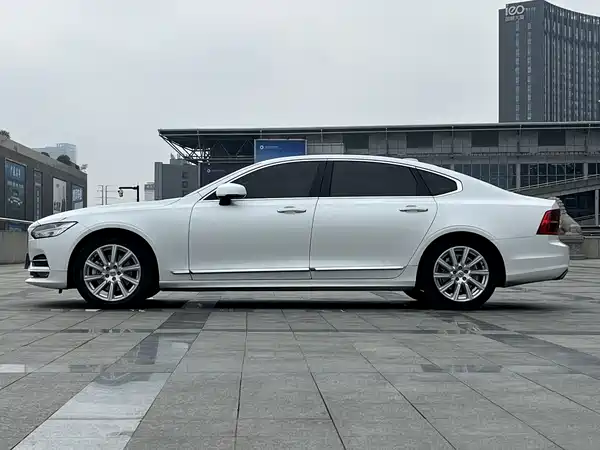 Volvo S90 2020