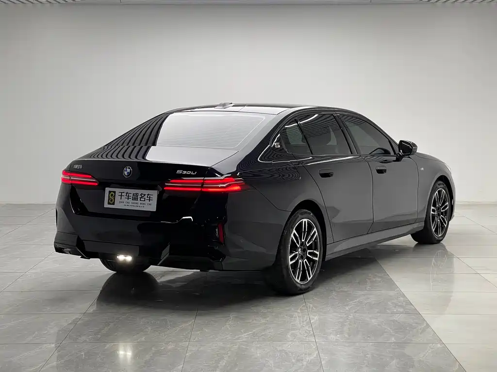BMW 5 Series 2025