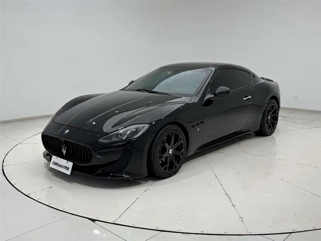 Maserati GranTurismo 2014 — фото 5