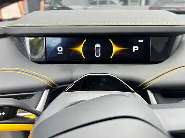Xiaomi SU7 Ultra 2025
