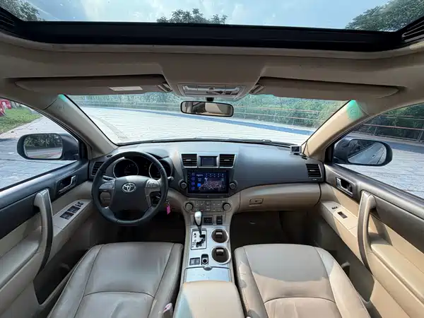 Toyota Highlander 2010