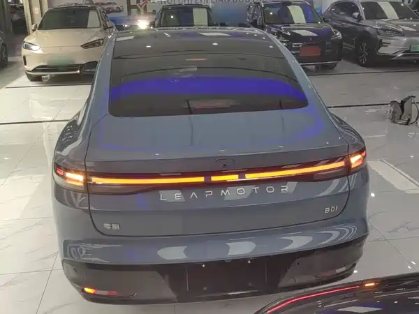Leapmotor B01 2025