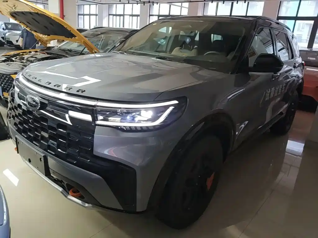 Ford Explorer 2025