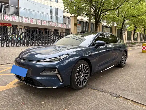 Geely Galaxy Starshine 8 2025