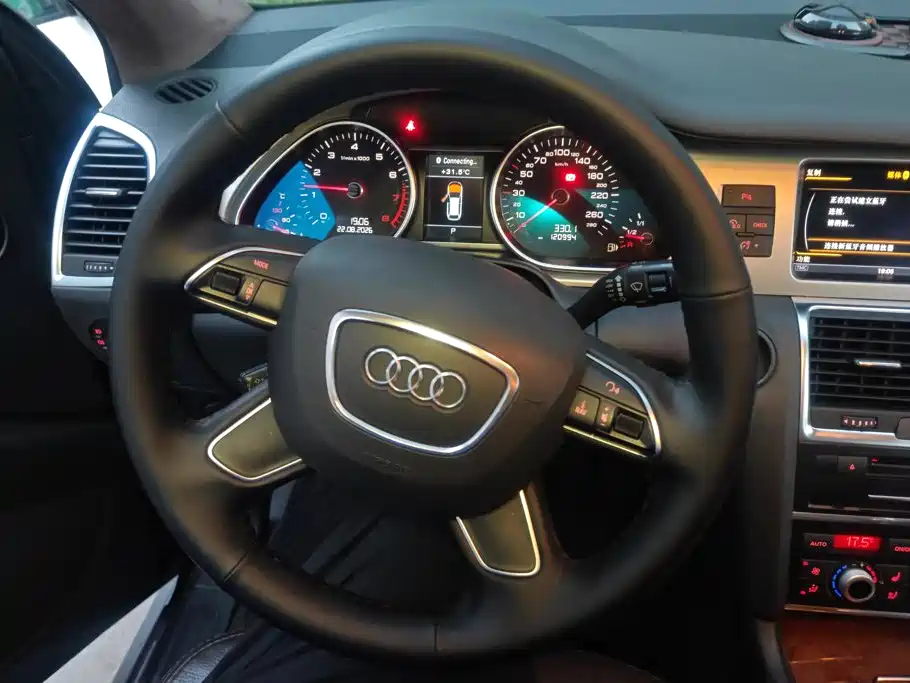 Audi Q7 2015 — фото 15
