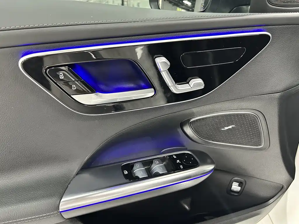Mercedes-Benz C-Class 2022 — фото 11
