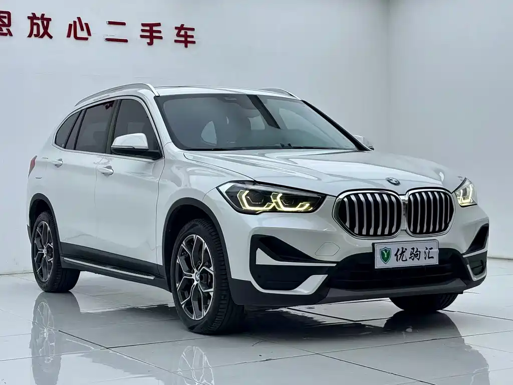 BMW X1 2022 — фото 2