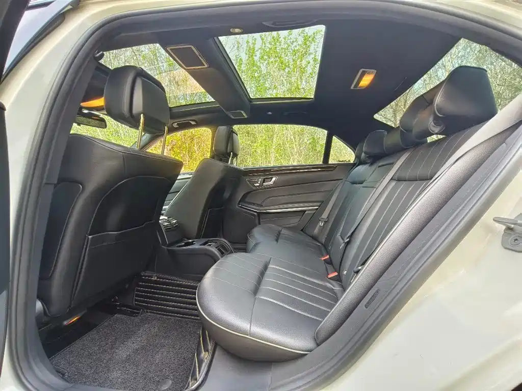 Mercedes-Benz E-Class 2015