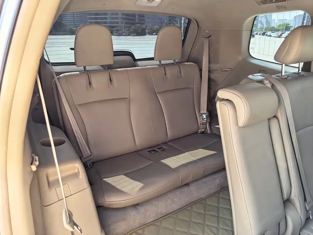 Toyota Highlander 2010 — фото 13