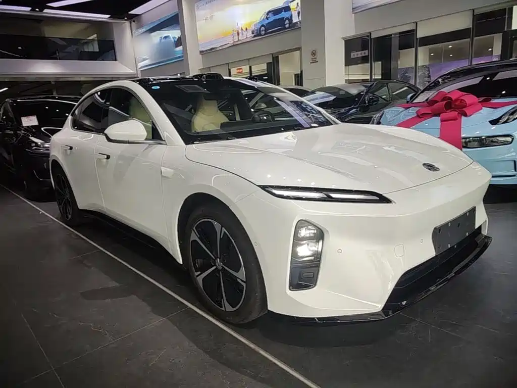 NIO ET5 2025