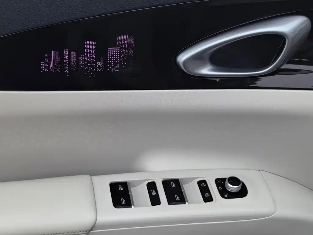 Geely Galaxy Starwish 2024 — фото 19