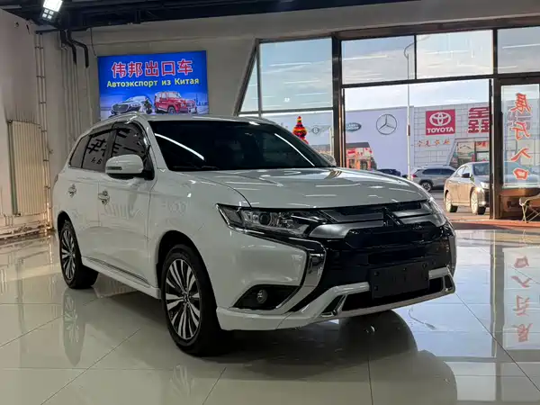 Mitsubishi Outlander 2022