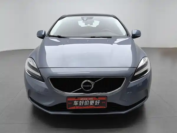 Volvo V40 2019