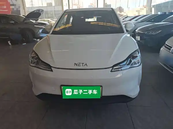 Neta V 2022