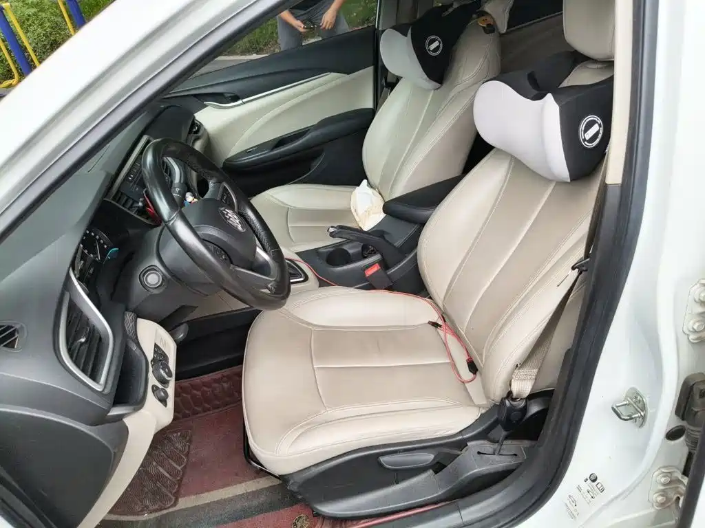Buick Excelle GT 2017 — фото 16