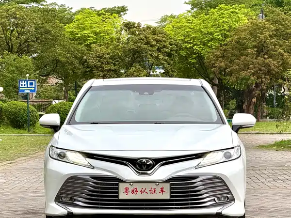 Toyota Camry 2019