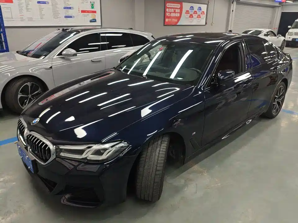 BMW 5 Series 2023