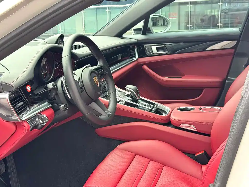 Porsche Panamera 2022