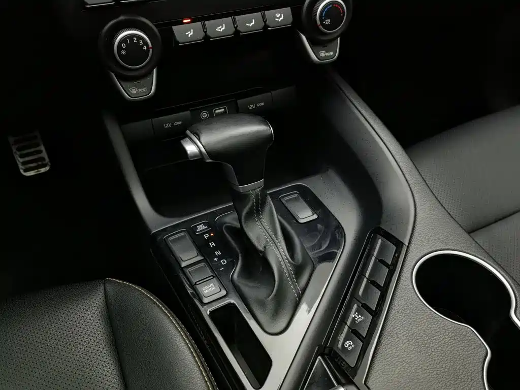 Kia KX7 2017 — фото 13