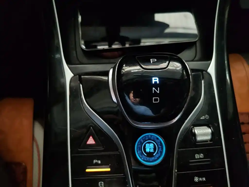 BYD Qin PLUS 2023 — фото 14