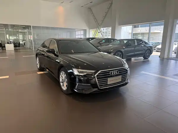 Audi A6L 2022