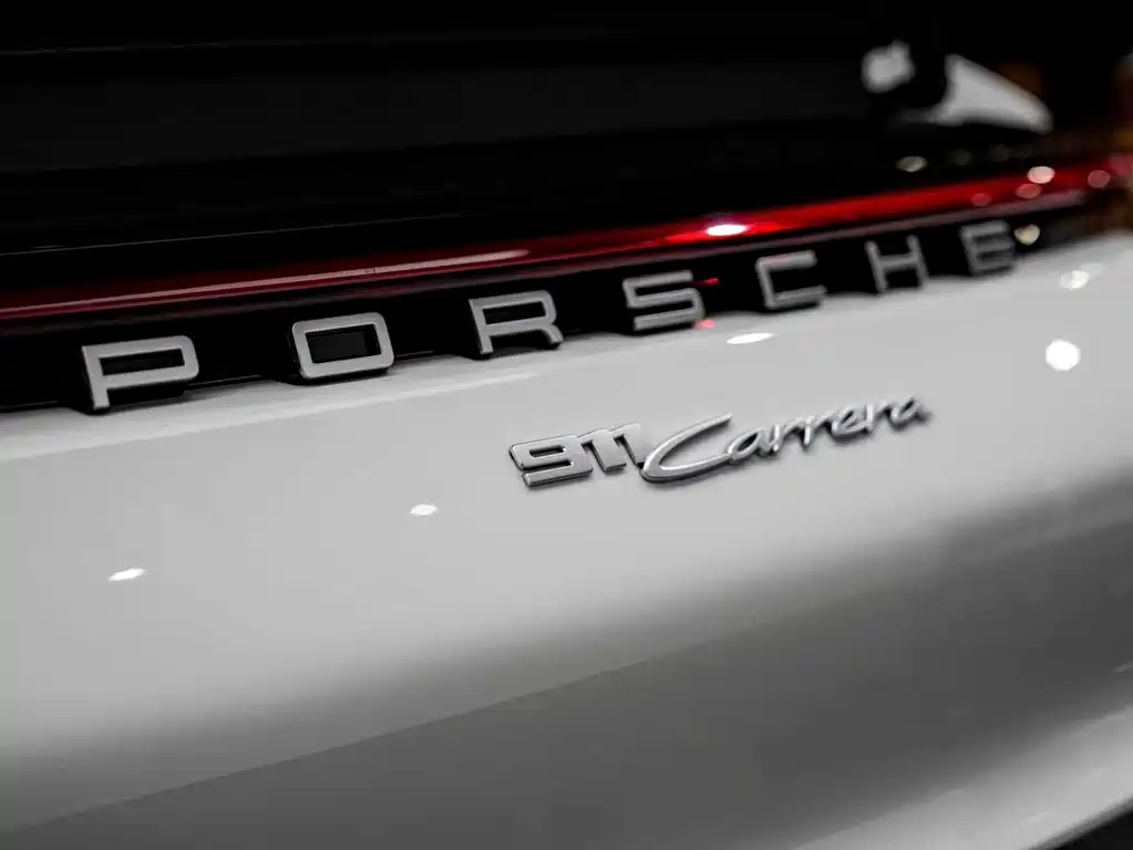 Porsche 911 2024 — фото 12