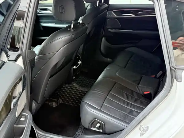 BMW 6 Series GT 2021