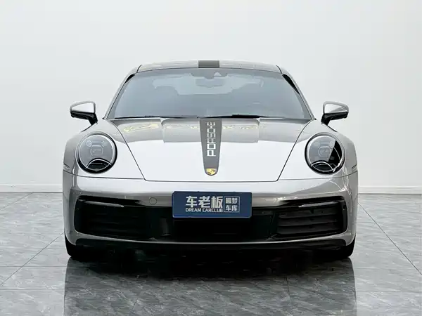 Porsche 911 2020