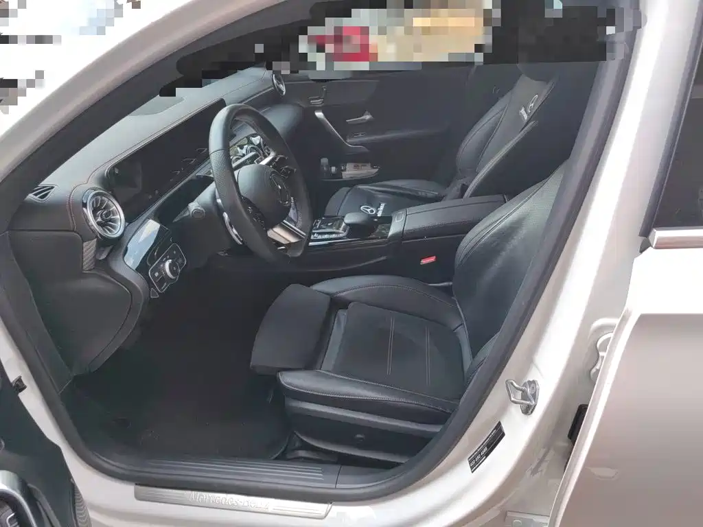 Mercedes-Benz A-Class 2023 — фото 16