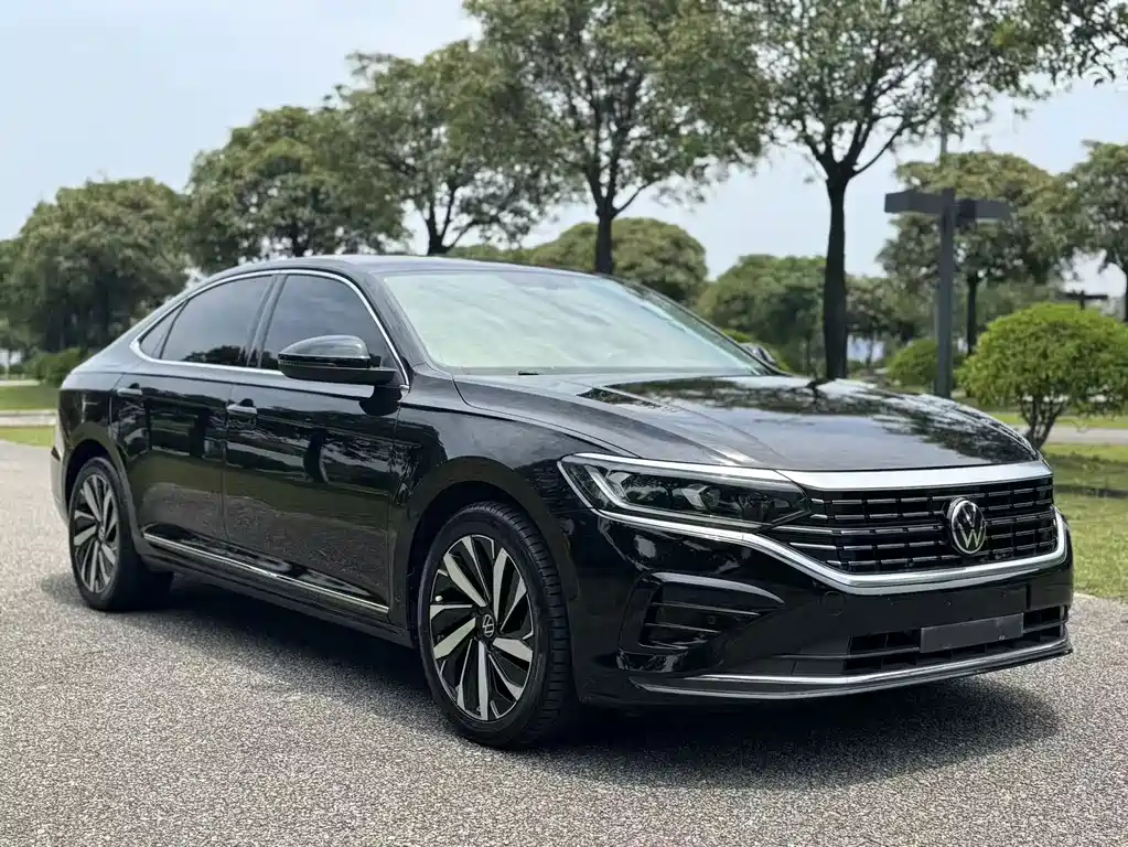 Volkswagen Passat 2022