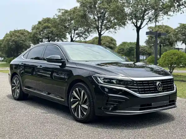 Volkswagen Passat 2022