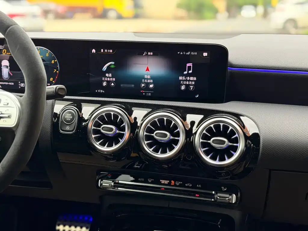 Mercedes-Benz A-Class AMG 2021 — фото 16