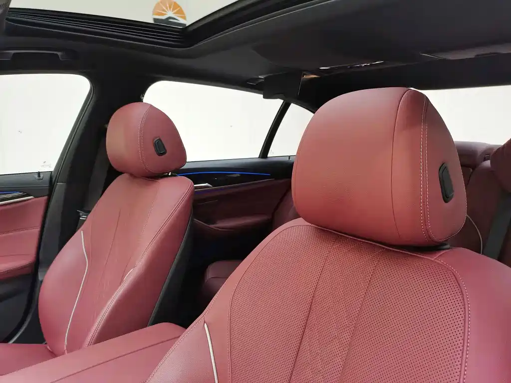 BMW 5 Series 2023 — фото 14