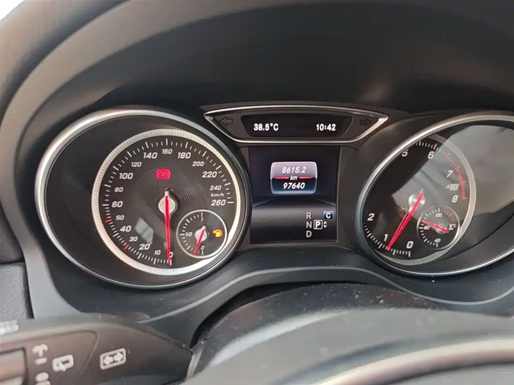 Mercedes-Benz GLA 2019 — фото 12