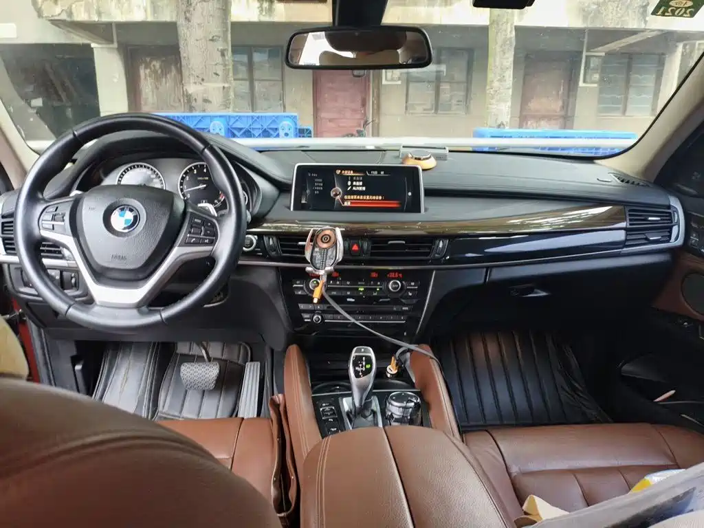 BMW X6 2015 — фото 10
