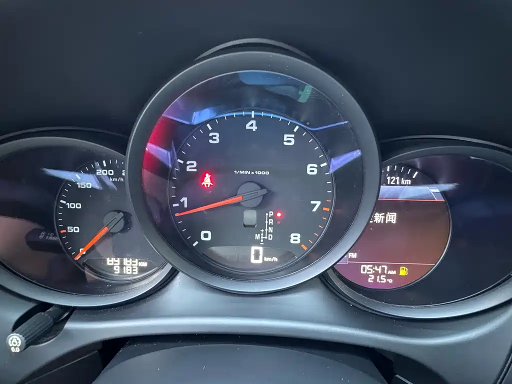 Porsche Macan 2018 — фото 12