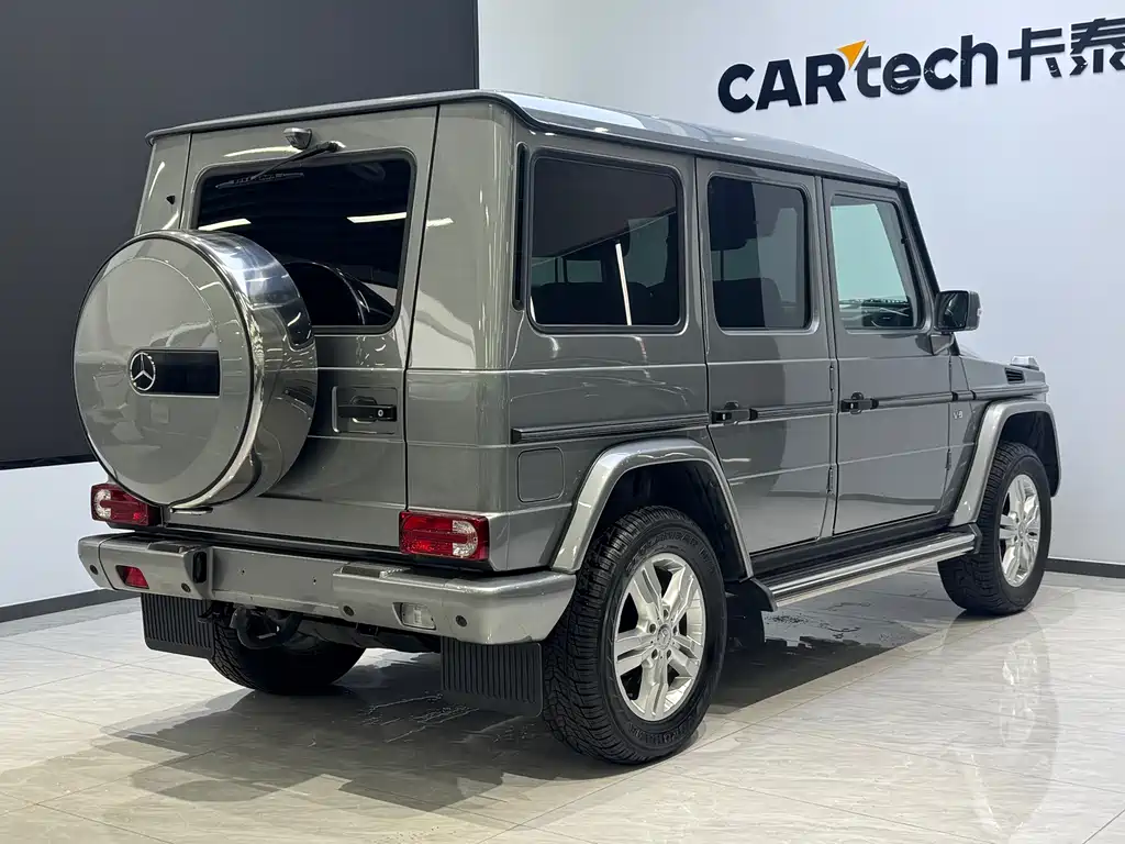 Mercedes-Benz G-Class 2010