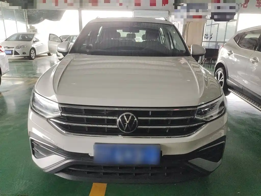 Volkswagen Tiguan L 2022 — фото 8
