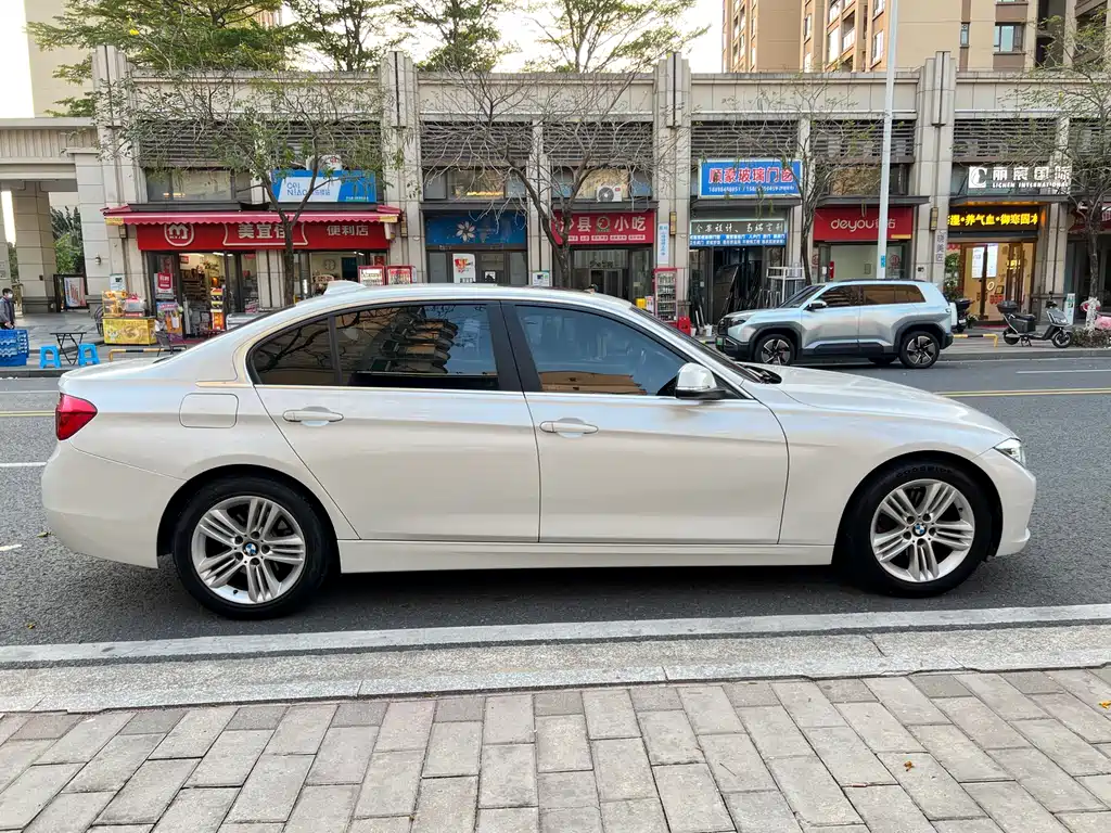 BMW 3 Series 2017 — фото 4