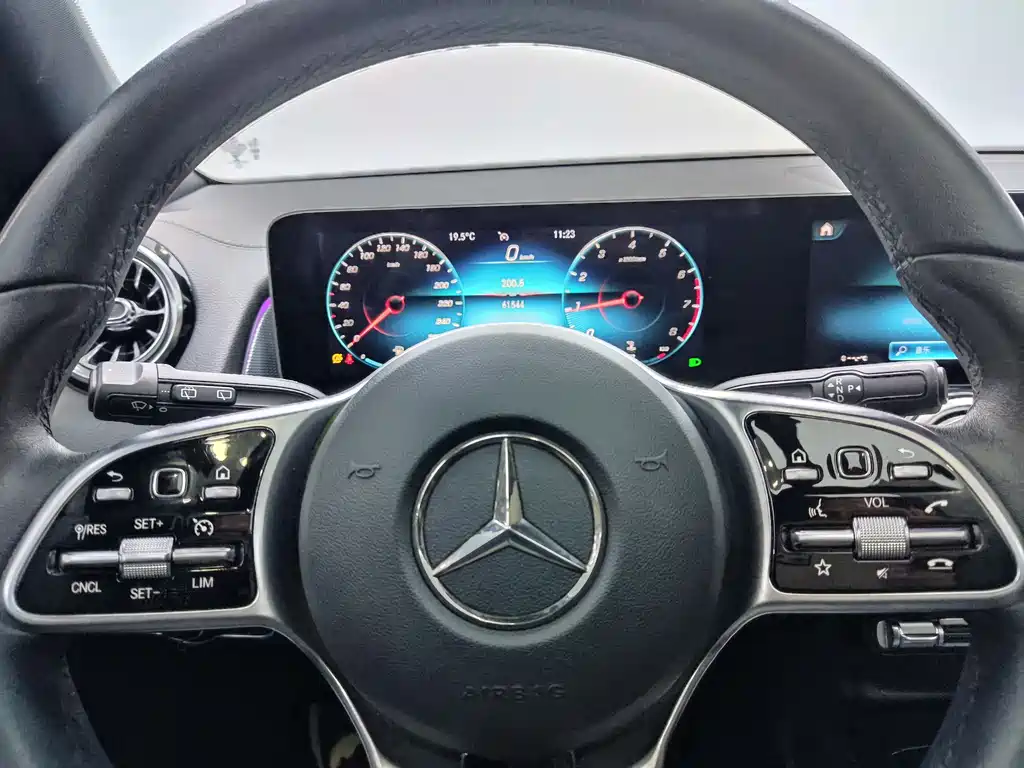 Mercedes-Benz GLB 2020 — фото 20
