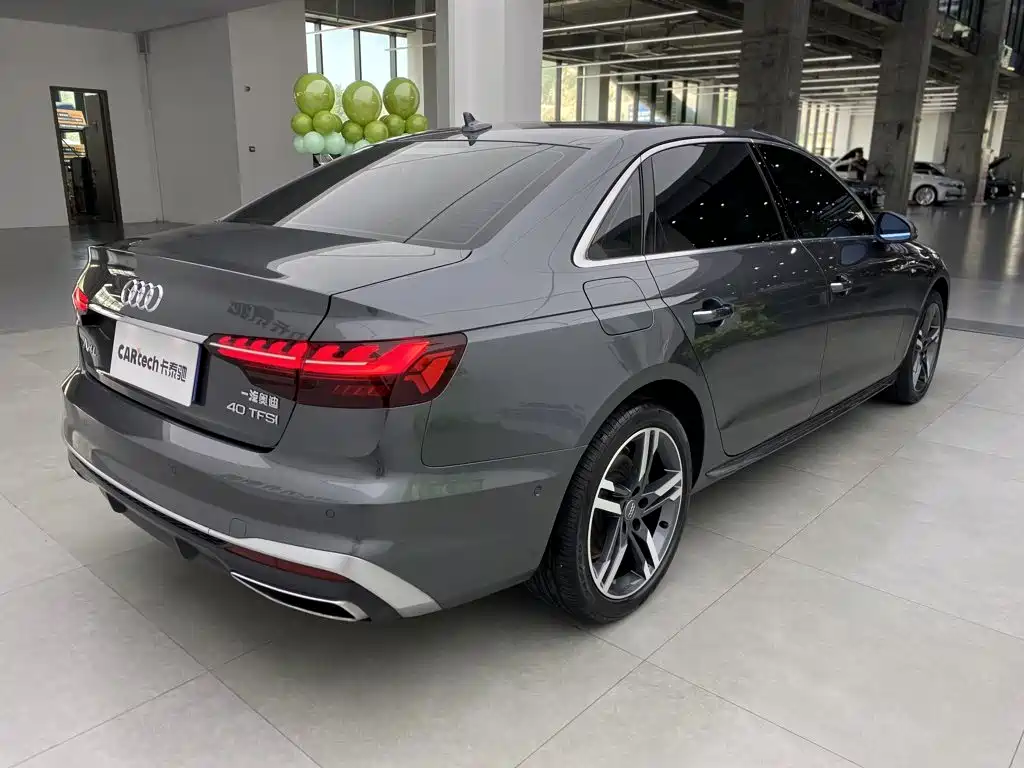 Audi A4L 2022 — фото 29