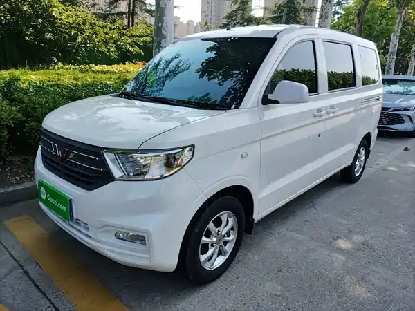 Wuling Hongguang V 2024