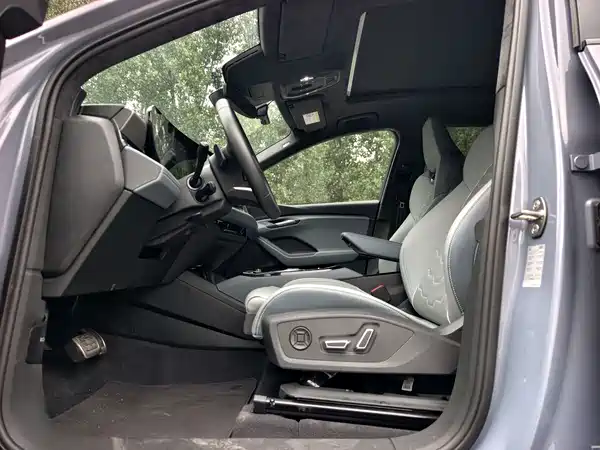 Audi Q6L E-Tron 2025
