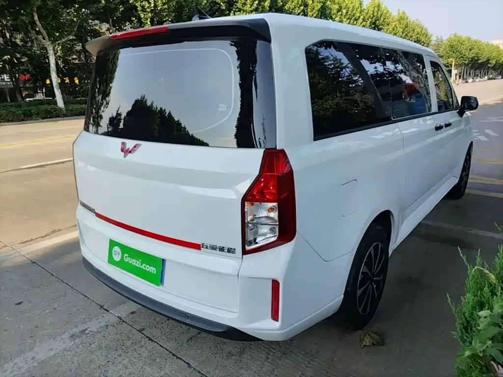Wuling Journey 2022