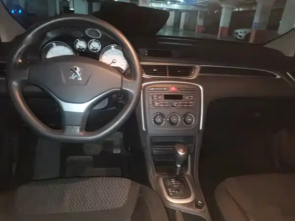 Peugeot 308 2014